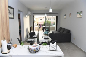 Alexis Apartments - Nice 2-bedroom with swimming pool